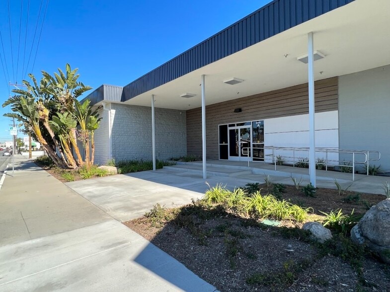 More Photos Of 11077 Rush St, South El Monte Warehouse For Lease