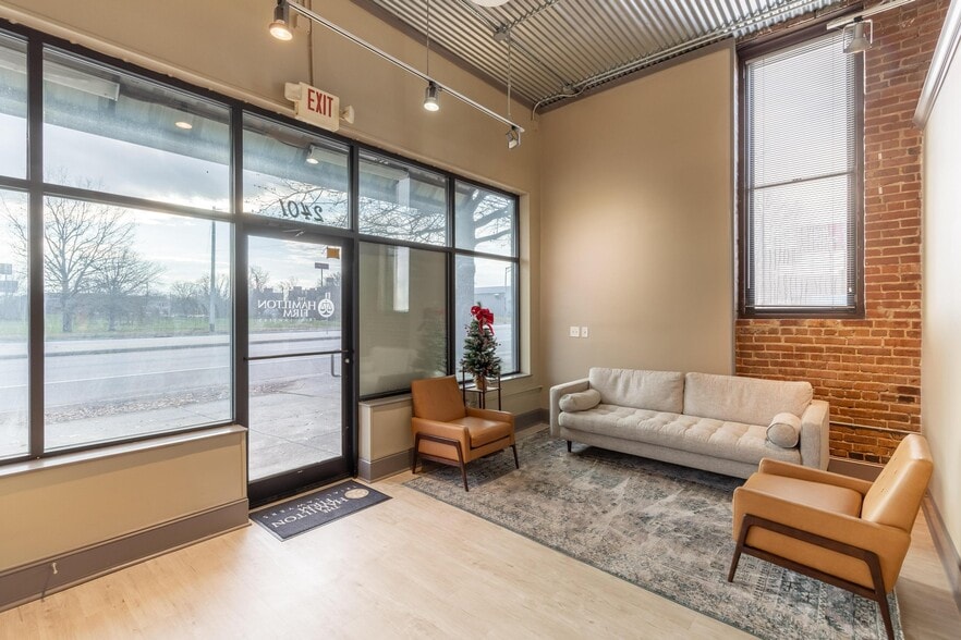 More Photos Of 2401 Broad Street, Chattanooga Office For Sale