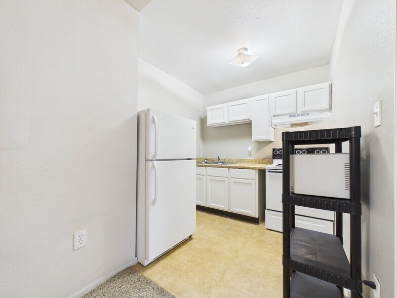 More Photos Of 1349 Jefferson Dr, Port Arthur Apartments For Sale