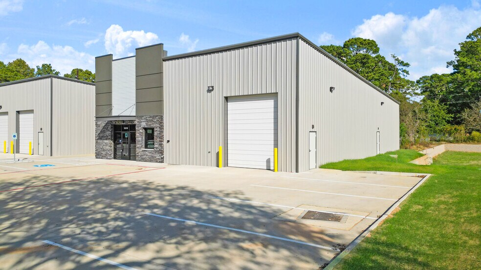 More Photos Of 15519 Jarvis Rd, Cypress Warehouse For Sale