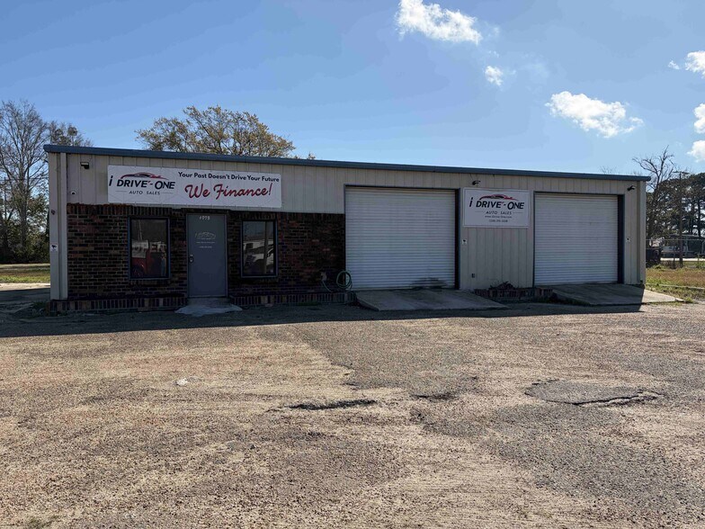 More Photos Of 4029 14th St, Pascagoula Auto Dealership For Lease