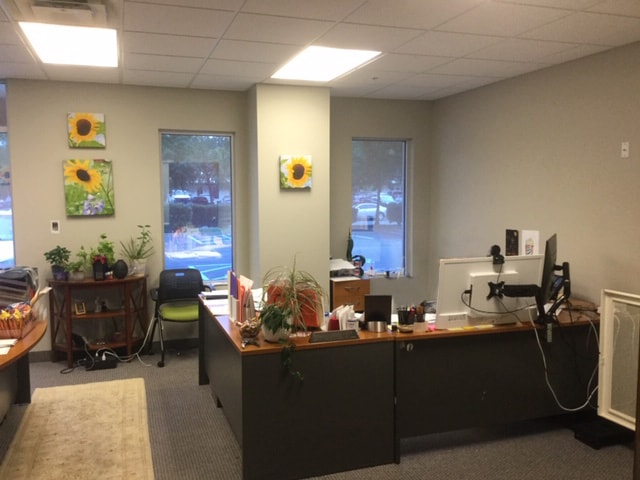 More Photos Of 804-820 Port Centre Pky, Portsmouth Light Manufacturing For Lease