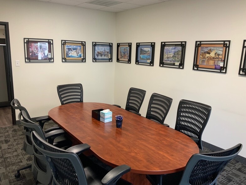 More Photos Of 2890 Market Loop, Southlake Light Manufacturing For Sale