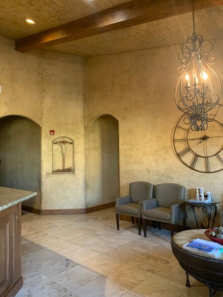 More Photos Of 3851 S 103rd East Ave, Tulsa Office For Sale