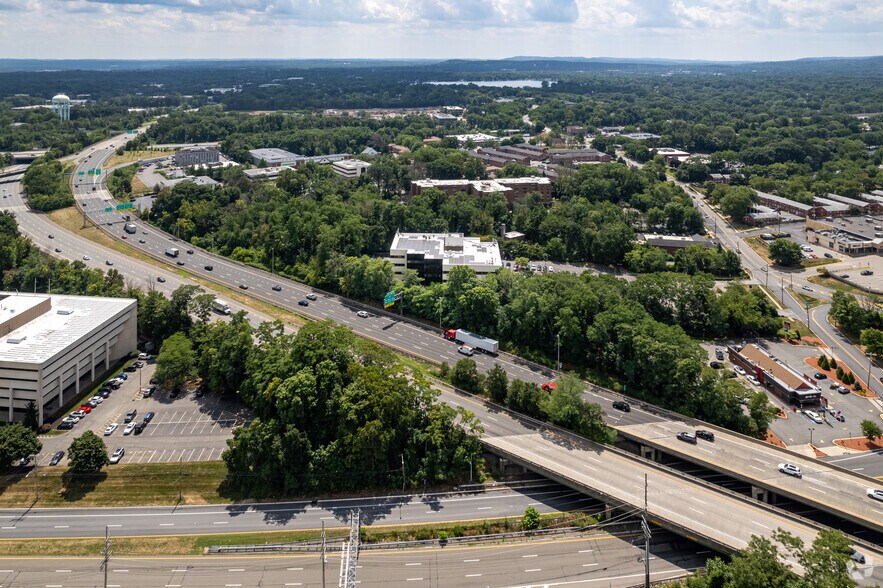 More Photos Of 1055 Parsippany Blvd, Parsippany Office For Lease