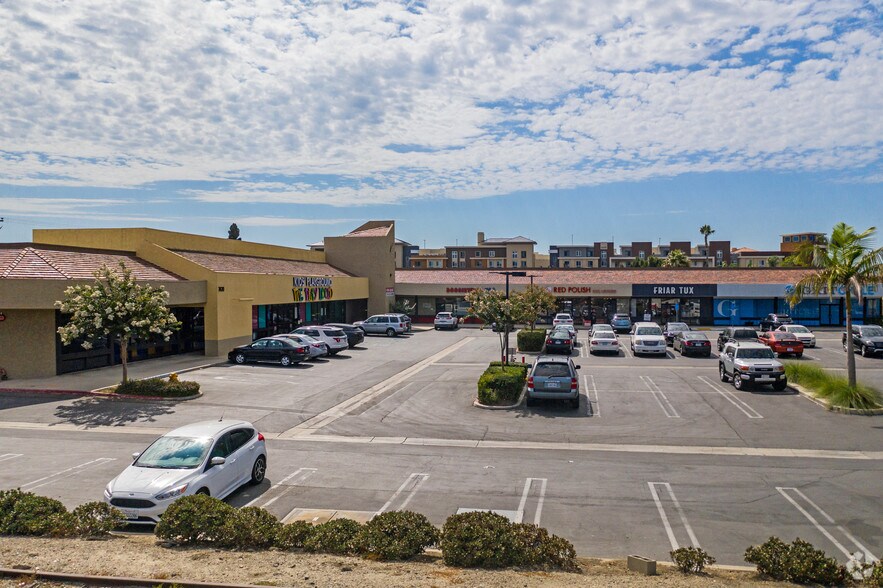 More Photos Of 7454-7470 Edinger Ave, Huntington Beach Unknown For Lease