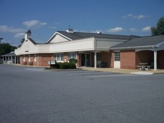 More Photos Of 1465B Lancaster Rd, Manheim Freestanding For Lease