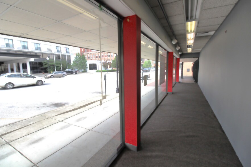 More Photos Of 1010 3rd Ave, Huntington Storefront Retail Office For Lease