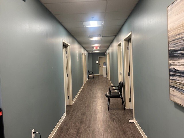 More Photos Of 55 Willow Ln, Marlboro Medical For Lease