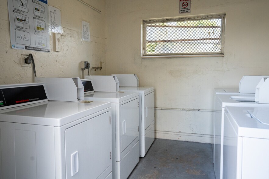 More Photos Of 18101 NW 7th Ave, Miami Apartments For Sale