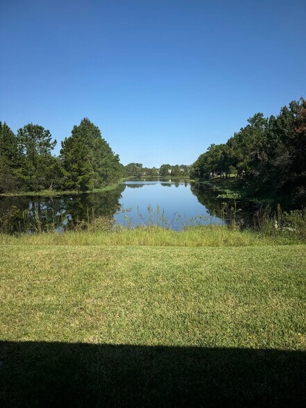 More Photos Of 11555 Central Pky, Jacksonville Office For Sale