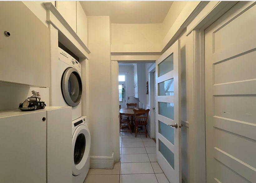 More Photos Of 1036 Av D'oxford, Montréal Apartments For Sale