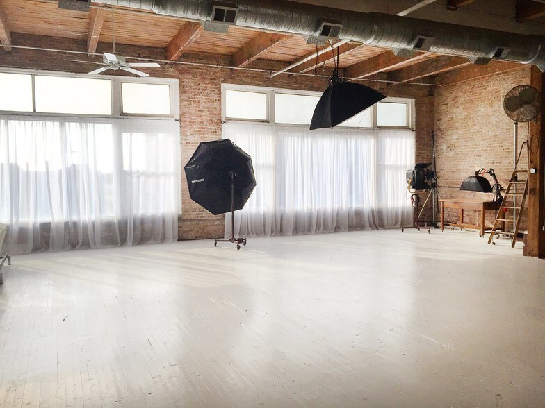 More Photos Of 2341-2345 S Michigan Ave, Chicago Loft Creative Space For Sale