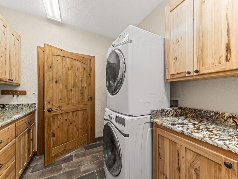 More Photos Of 110 Lizard ln, Story Specialty For Sale