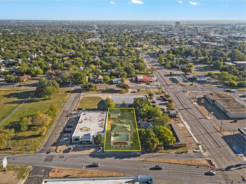 More Photos Of 521 N 18th St, Waco Office Residential For Sale