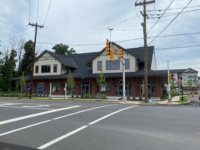Primary Photo Of 100 S Washington Ave, Dunellen Storefront For Lease