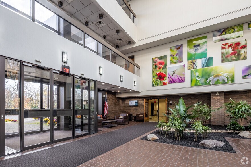 More Photos Of 800 Kinderkamack Rd, Oradell Office For Lease