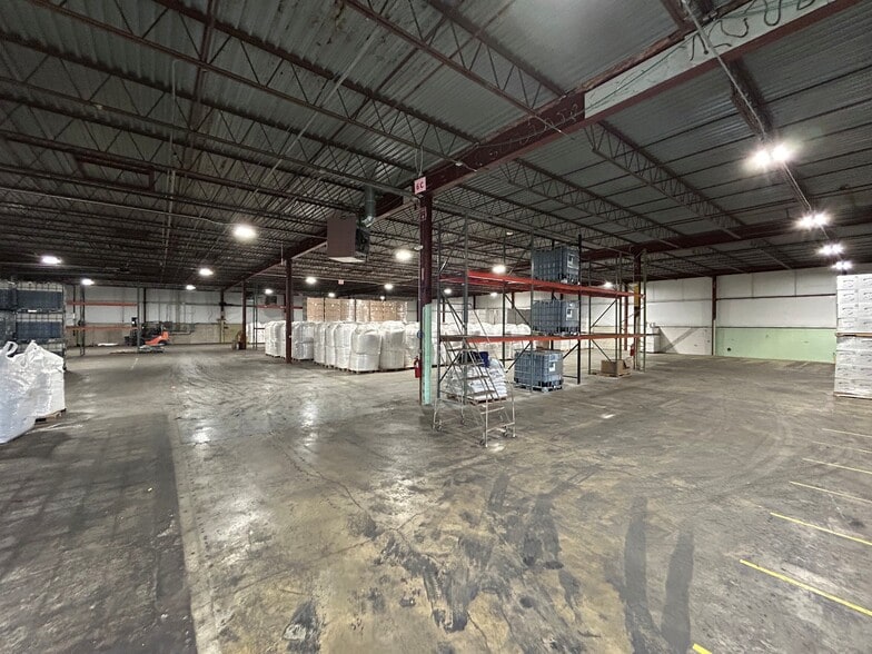 More Photos Of 4211 Engle Rd, Fort Wayne Warehouse For Lease