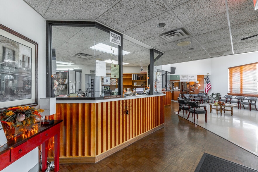 More Photos Of 932 Spring Creek Rd, Chattanooga Office For Sale