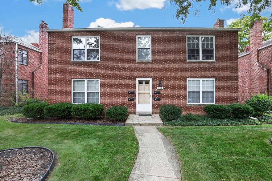 More Photos Of 802 Kenwick Rd, Columbus Apartments For Sale