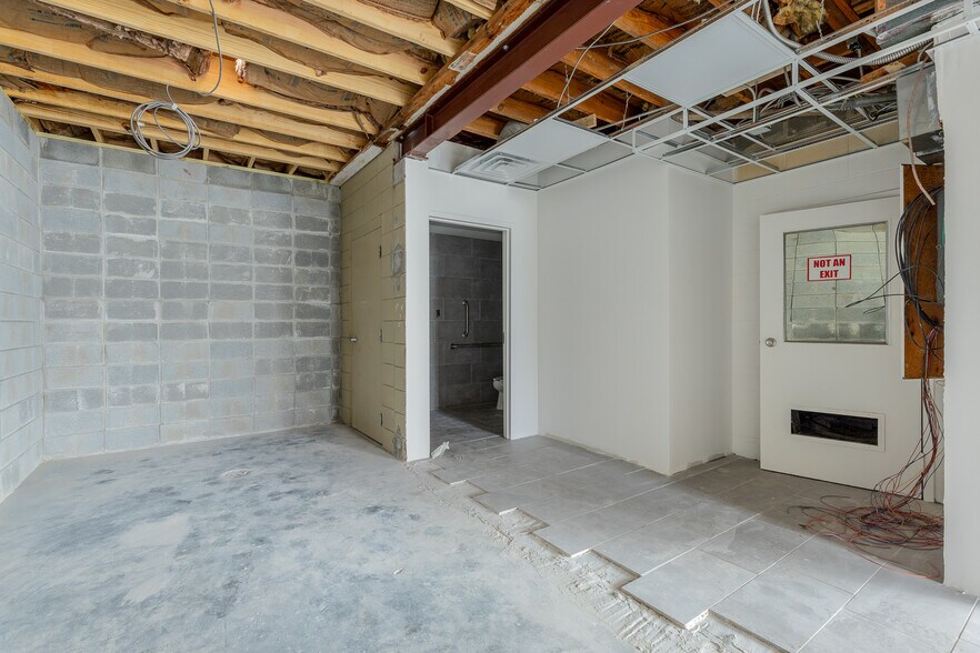 More Photos Of 2130 Amnicola Hwy, Chattanooga Service Station For Sale