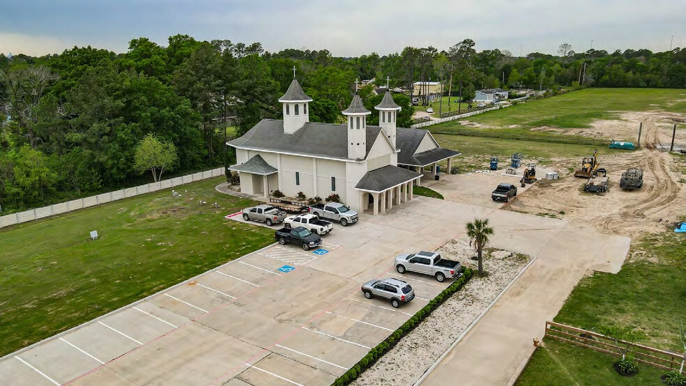 Primary Photo Of 14309 Smith Rd, Humble Religious Facility For Sale