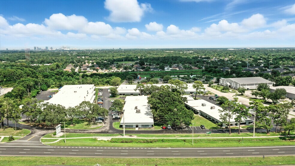 More Photos Of 701 S Kirkman Rd, Orlando Flex For Lease