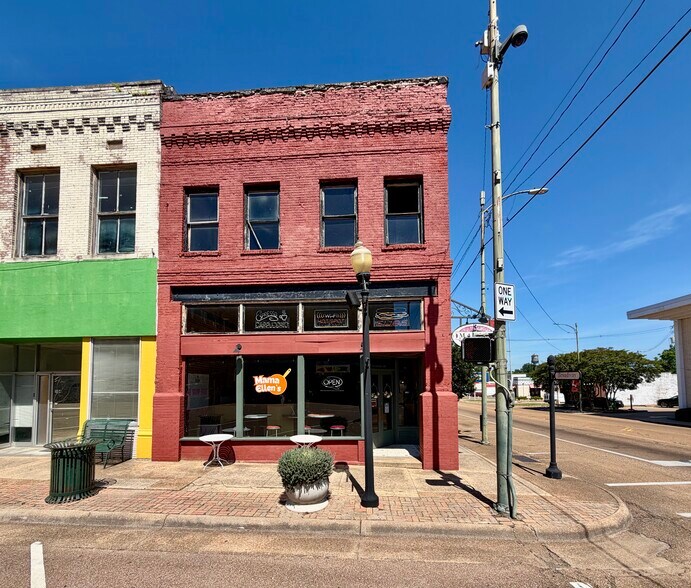 Primary Photo Of 100 S Main St, Yazoo City Flex For Sale