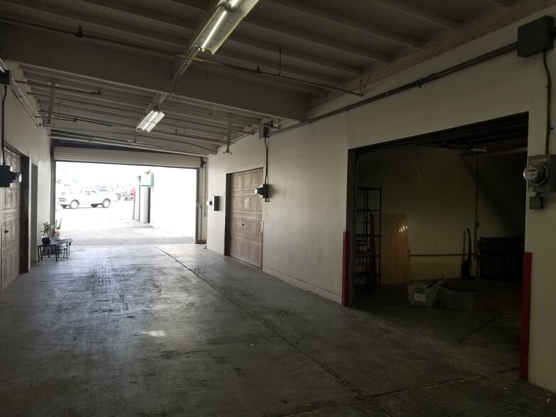 More Photos Of 1161-1165 Cushman Ave, San Diego Warehouse For Lease