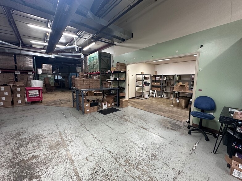 More Photos Of 2883 Aero Park Dr, Traverse City Warehouse For Sale
