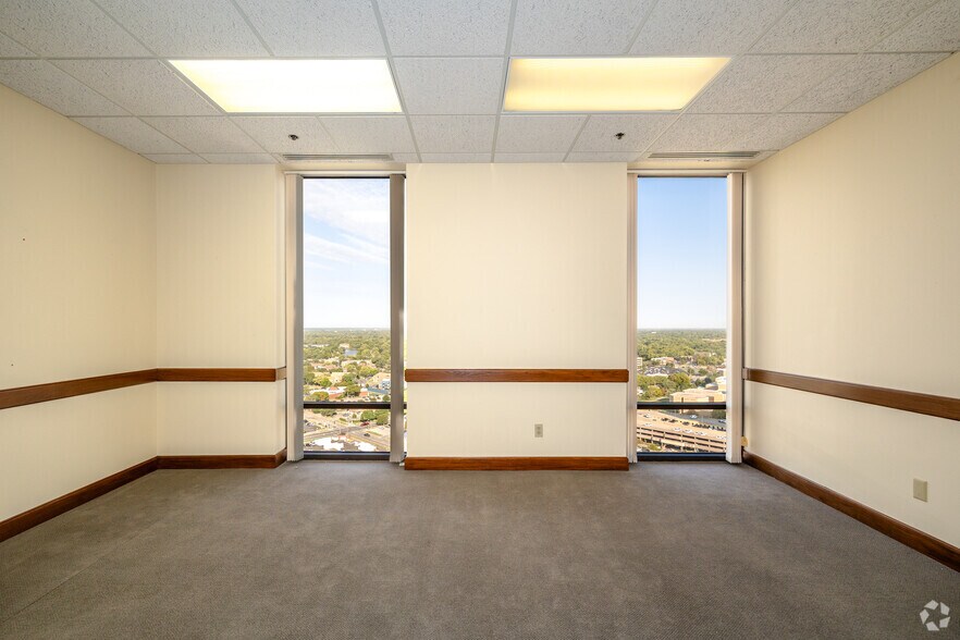 Photo of 20th Floor Ste 2050