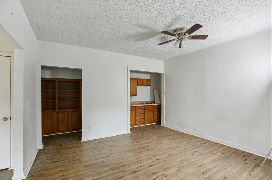 More Photos Of 242 Bishop, Livingston Apartments For Sale