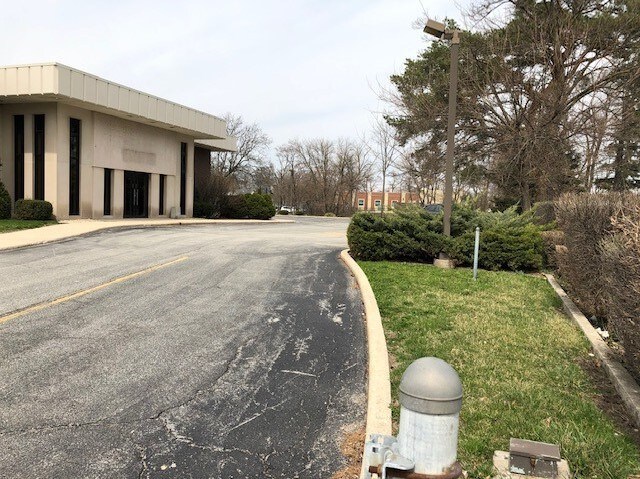 More Photos Of 225 W Joe Orr Rd, Chicago Heights Storefront Retail Office For Sale