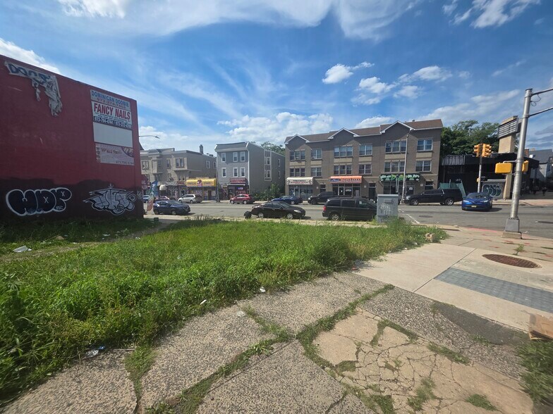 More Photos Of 721 Springfield Ave, Newark Storefront Retail Residential For Sale