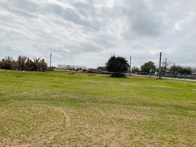 More Photos Of 204 Glen Flora Rd, Eagle Lake Land For Sale