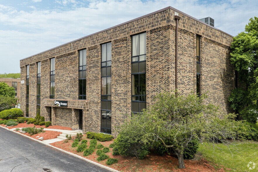More Photos Of 930 W 175th St, Homewood Office For Sale