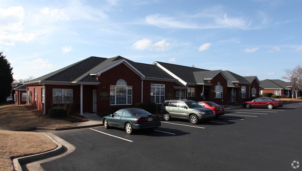 More Photos Of 309 Pirkle Ferry Rd, Cumming Office For Lease