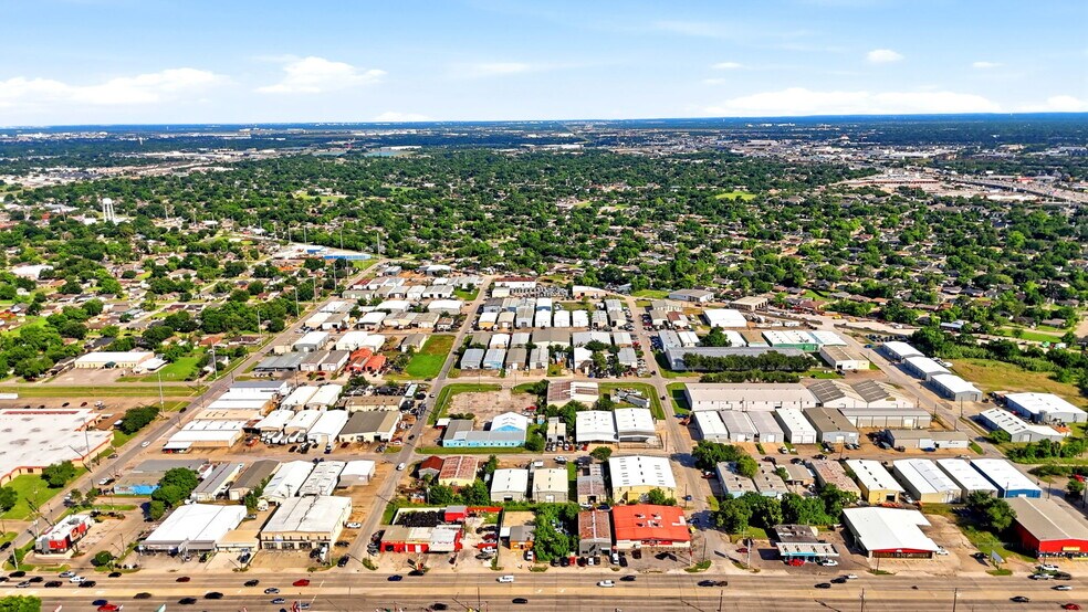 More Photos Of 1313 Illinois St, South Houston Warehouse For Sale