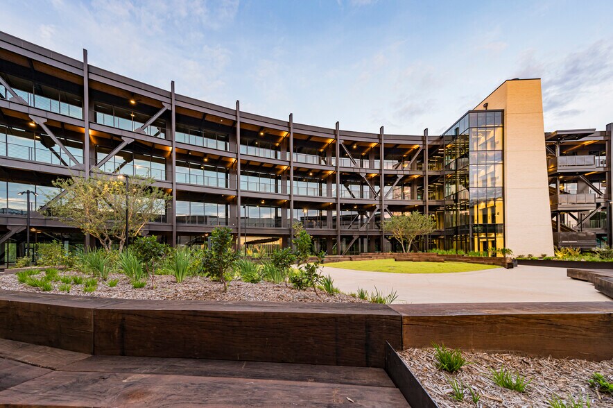 More Photos Of 765 Echo St NW, Atlanta Office For Lease