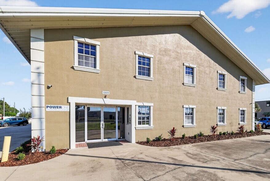 Primary Photo Of 15925 Old Us Highway 441, Tavares Warehouse For Lease