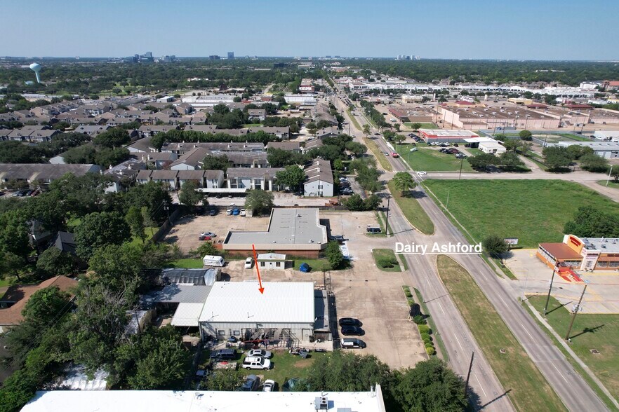 More Photos Of 2920 Dairy Ashford Rd, Houston Warehouse For Sale