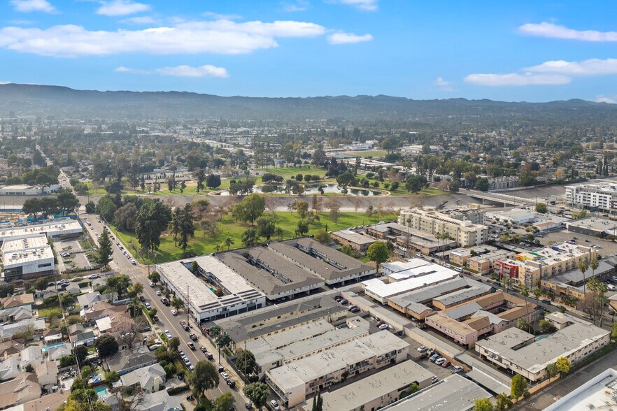 More Photos Of 6632 Darby Ave, Reseda Apartments For Sale