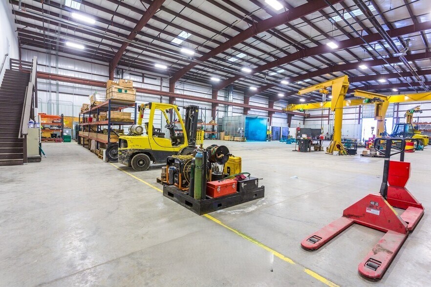 More Photos Of 8560 Delta Dr, Casper Warehouse For Lease