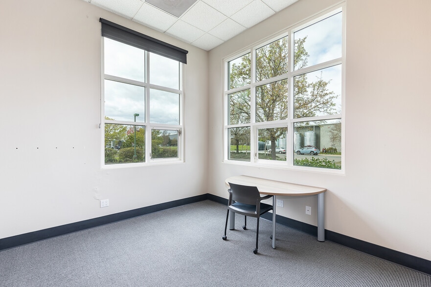 More Photos Of 600 American Way, Windsor Warehouse For Lease