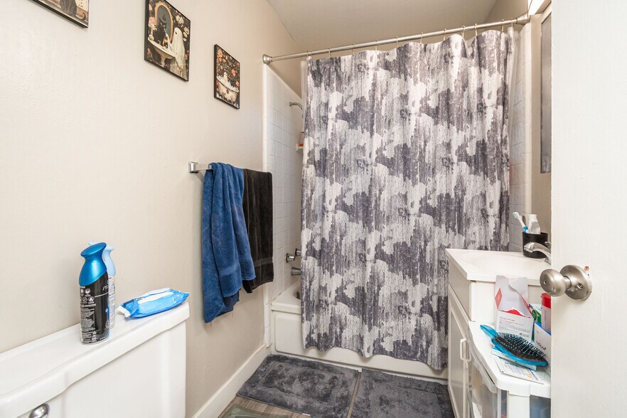 More Photos Of 162 Orr St, Auburn Apartments For Sale