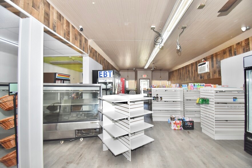 More Photos Of 193 Fairview Ave, Chicopee Restaurant For Sale