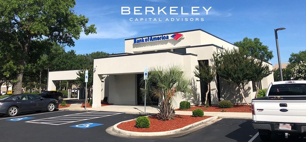 More Photos Of 7815 N Kings Hwy, Myrtle Beach Bank For Lease