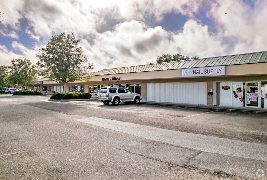 More Photos Of 2424 E Manatee Ave, Bradenton Storefront For Lease