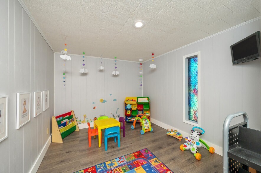 More Photos Of 17457 US-331, Freeport Specialty For Sale