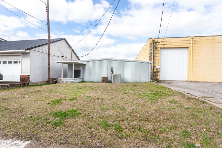 More Photos Of 707 Wilmer Ave, Anniston Office For Sale